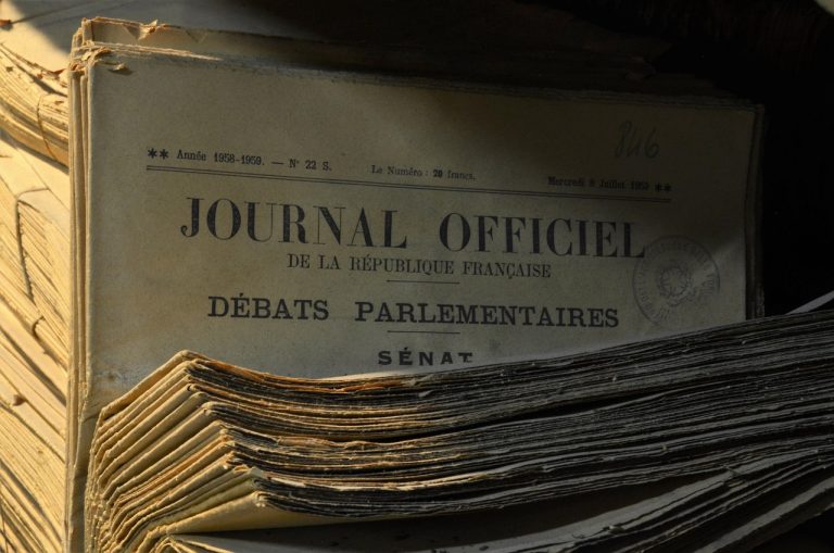 Persyaratan dan Biaya Pembuatan Paspor di Pesisir Barat 2025